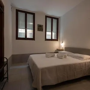 https://corte-sconta-camaurizio.hotelinveneto.com