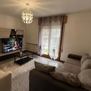 https://appartamento-al-piano-terra-vicino-allaeroporto.hotelinveneto.com