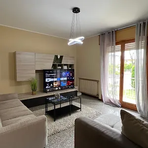 https://appartamento-al-piano-terra-vicino-allaeroporto.hotelinveneto.com