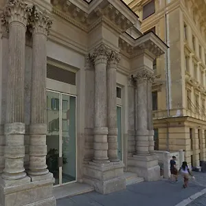 https://crispi-luxury-apartments-my-extra-home.it-romehotels.com