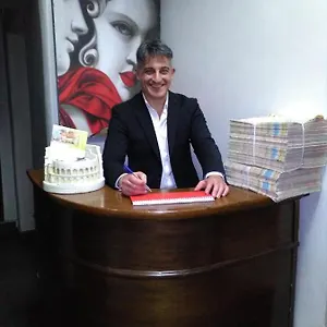 https://hotel-gloria-rome.it-romehotels.com